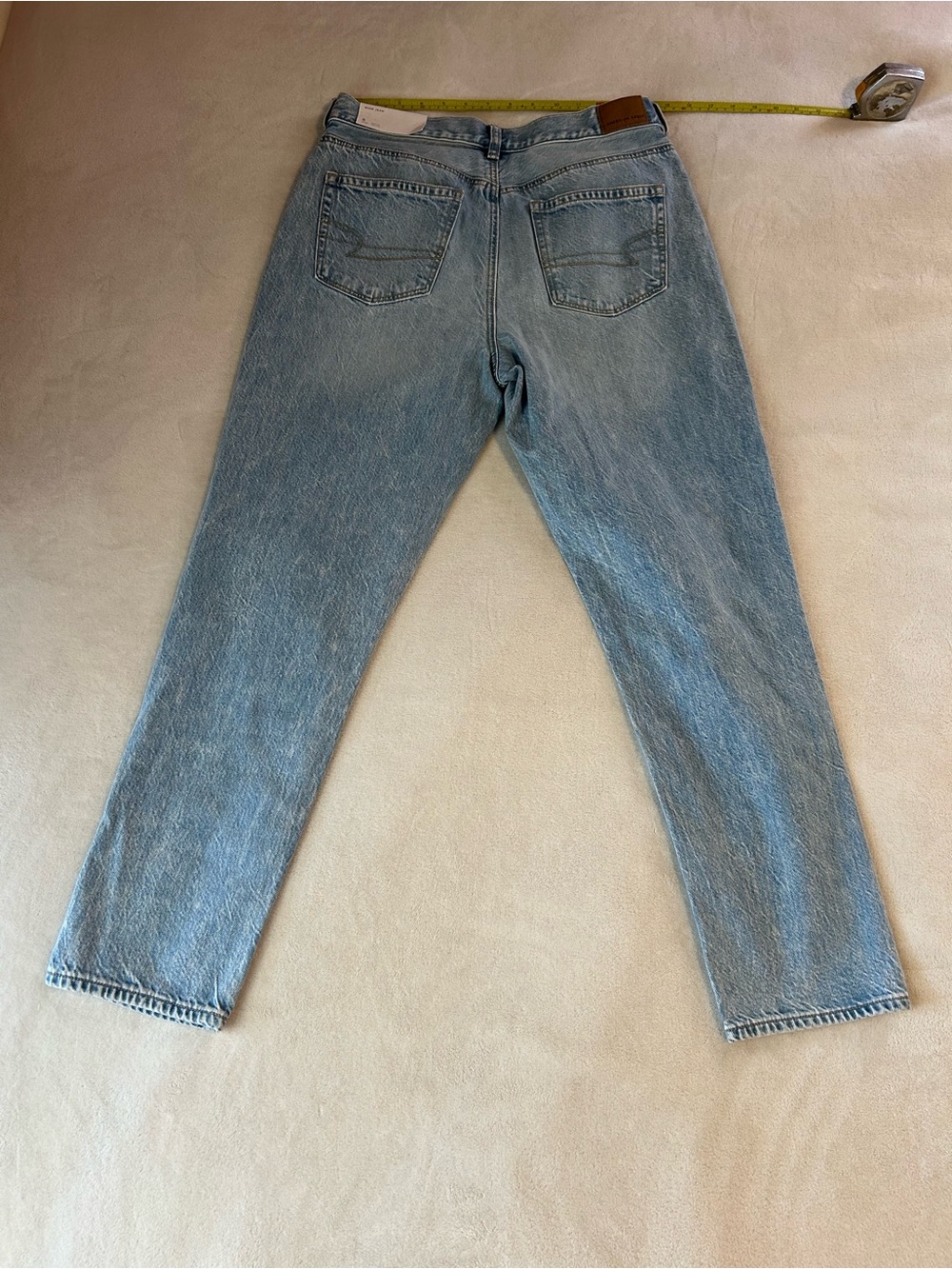 New nwt American eagle size 8 mom blue jeans uber cool 2202 ripped regular her - Picture 5 of 8